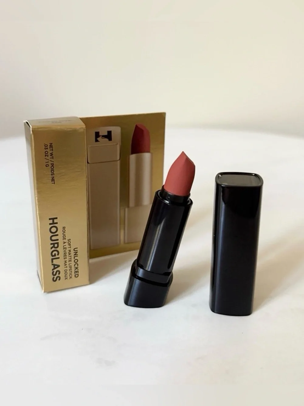 Hourglass Unlocked Soft Matte Lipstick Travel Size Foxglove